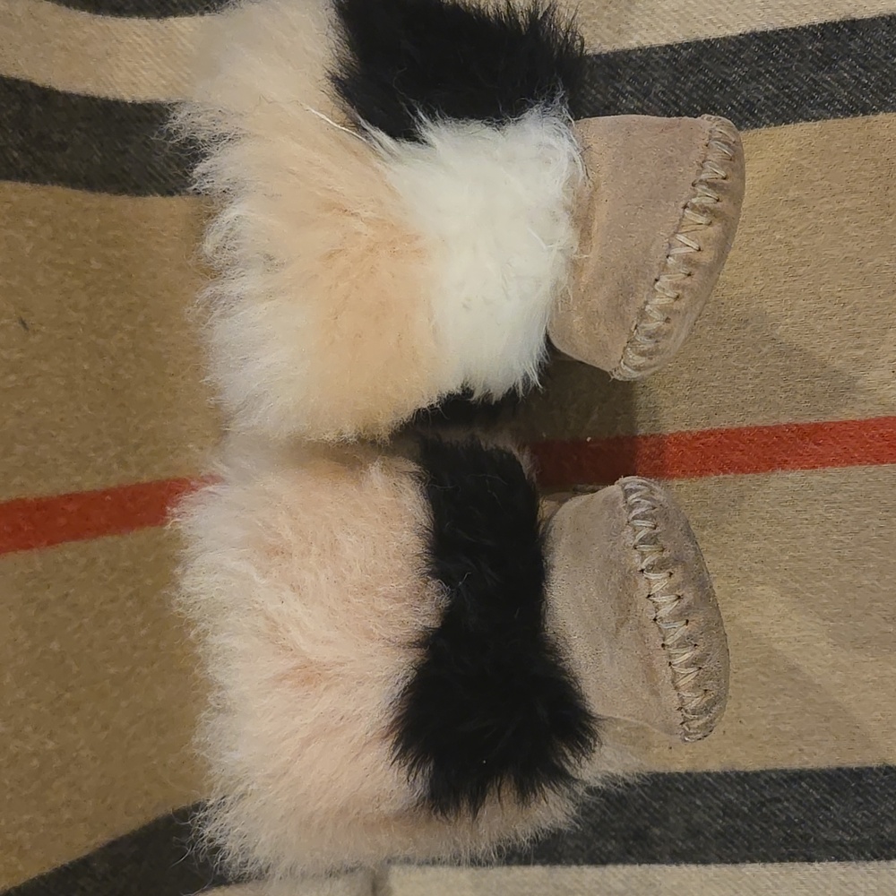 UGG Patchwork Furry Boots Sz 2-3 - Picture 6 of 6